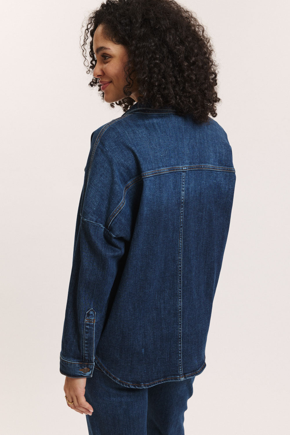 Image Jeansjacke Daikee aus Biobaumwolle_2
