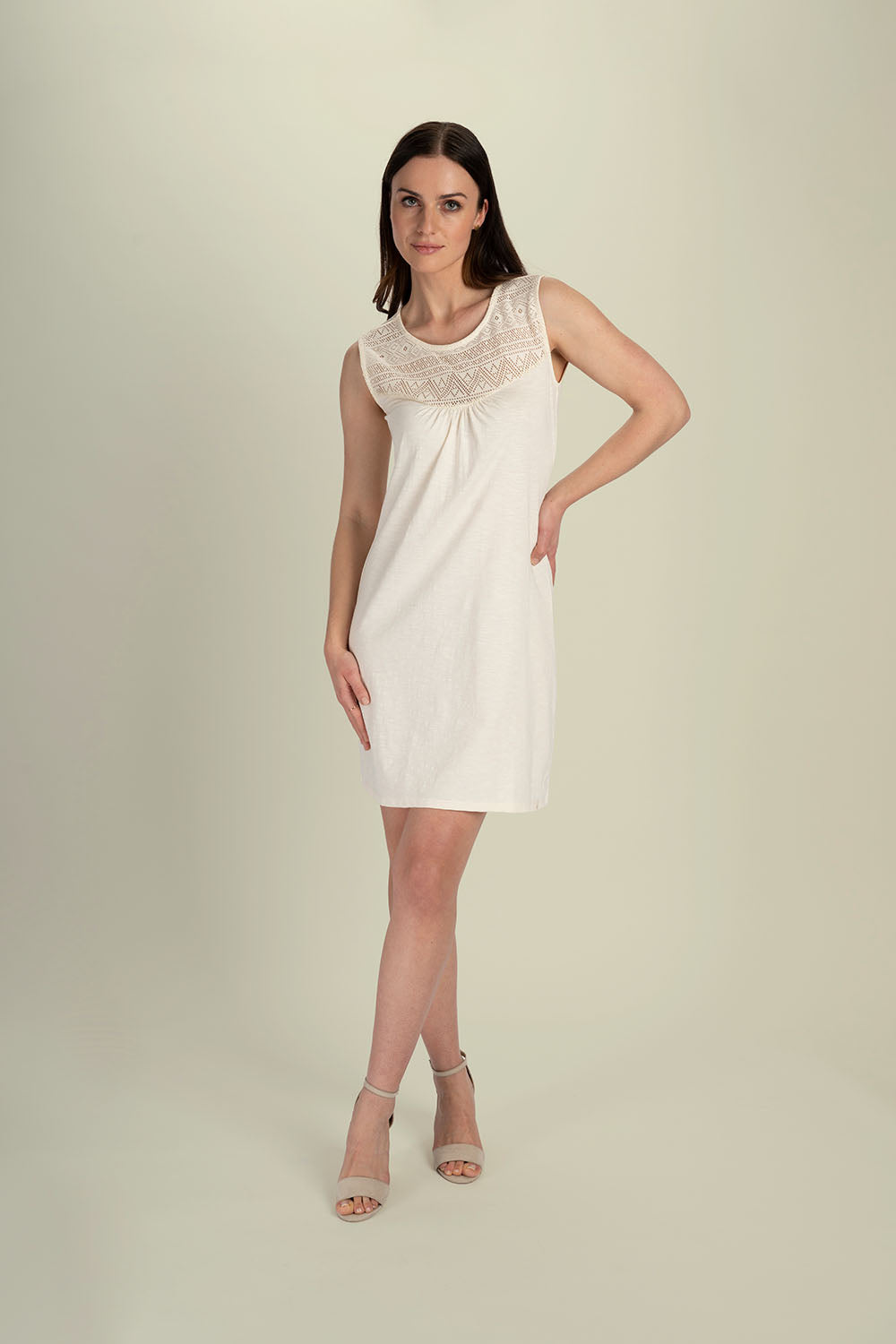 Jersey-Kleid mit Spitzendetails