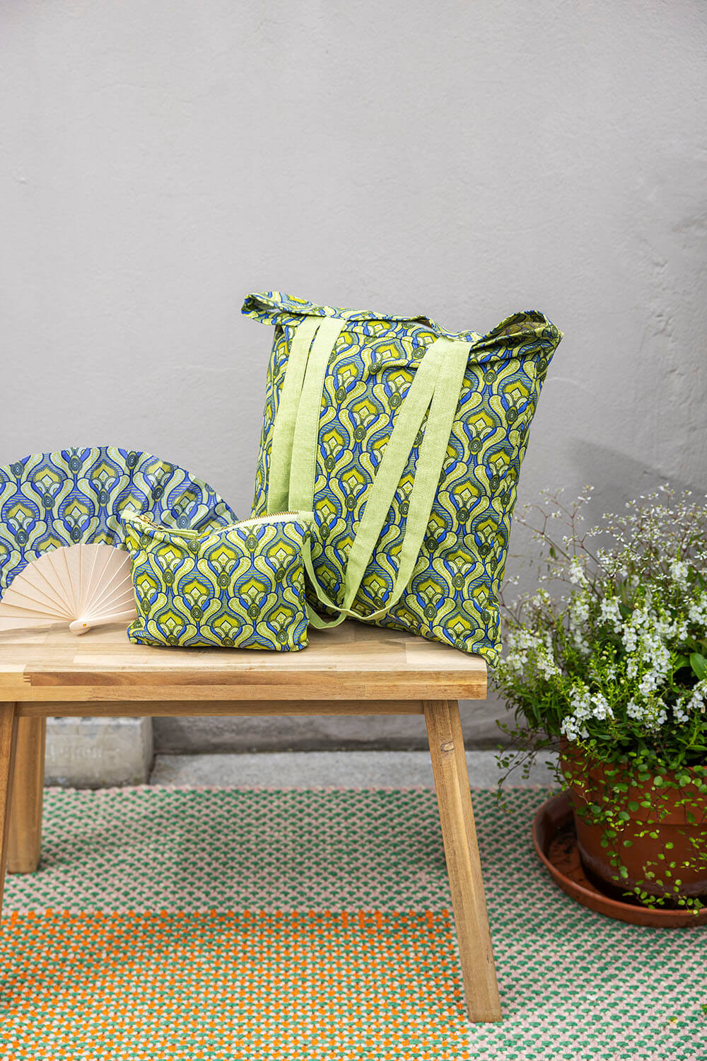 Cosmetic Bag GREEN TULIP