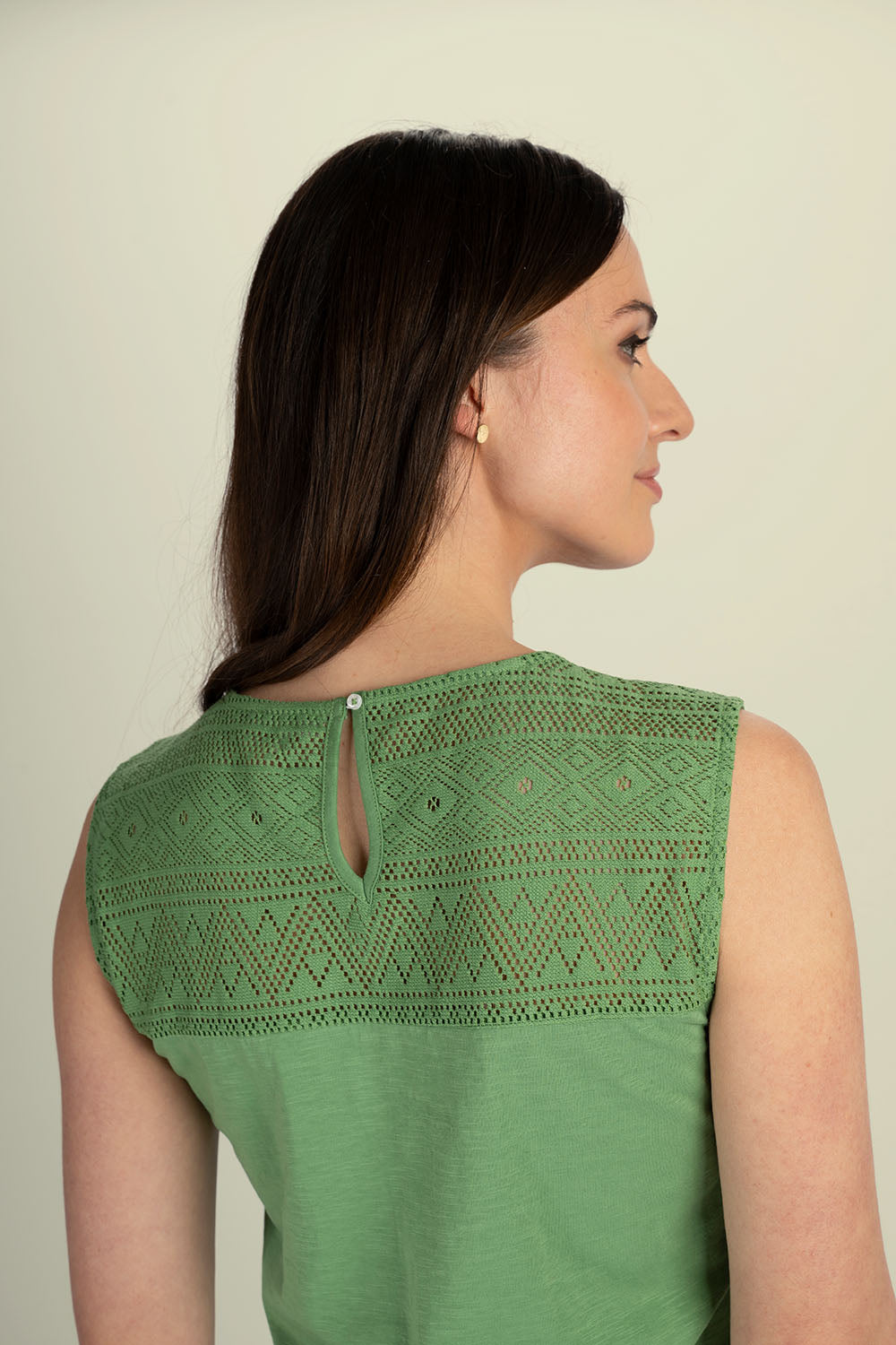 Jersey- Kleid mit Spitzendetails