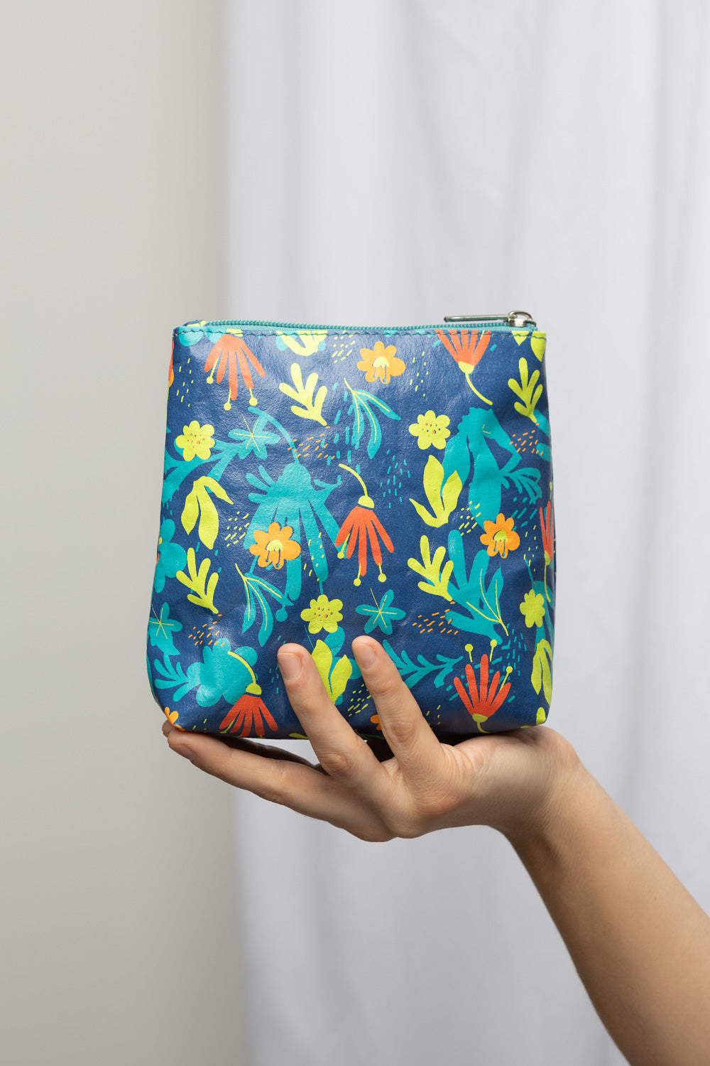 Cosmetic bag FLASHY FLOWER