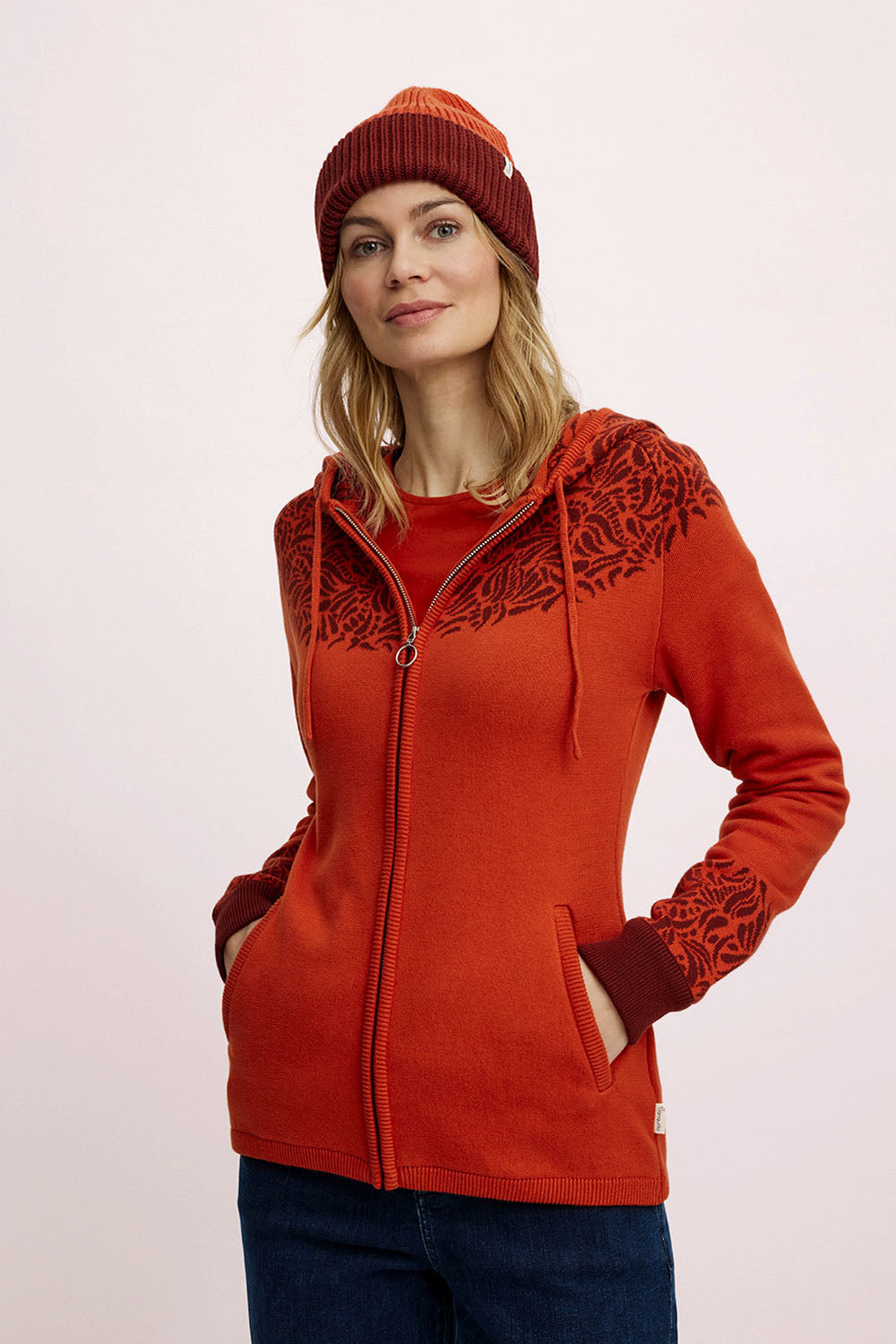 Cosy knitted hat