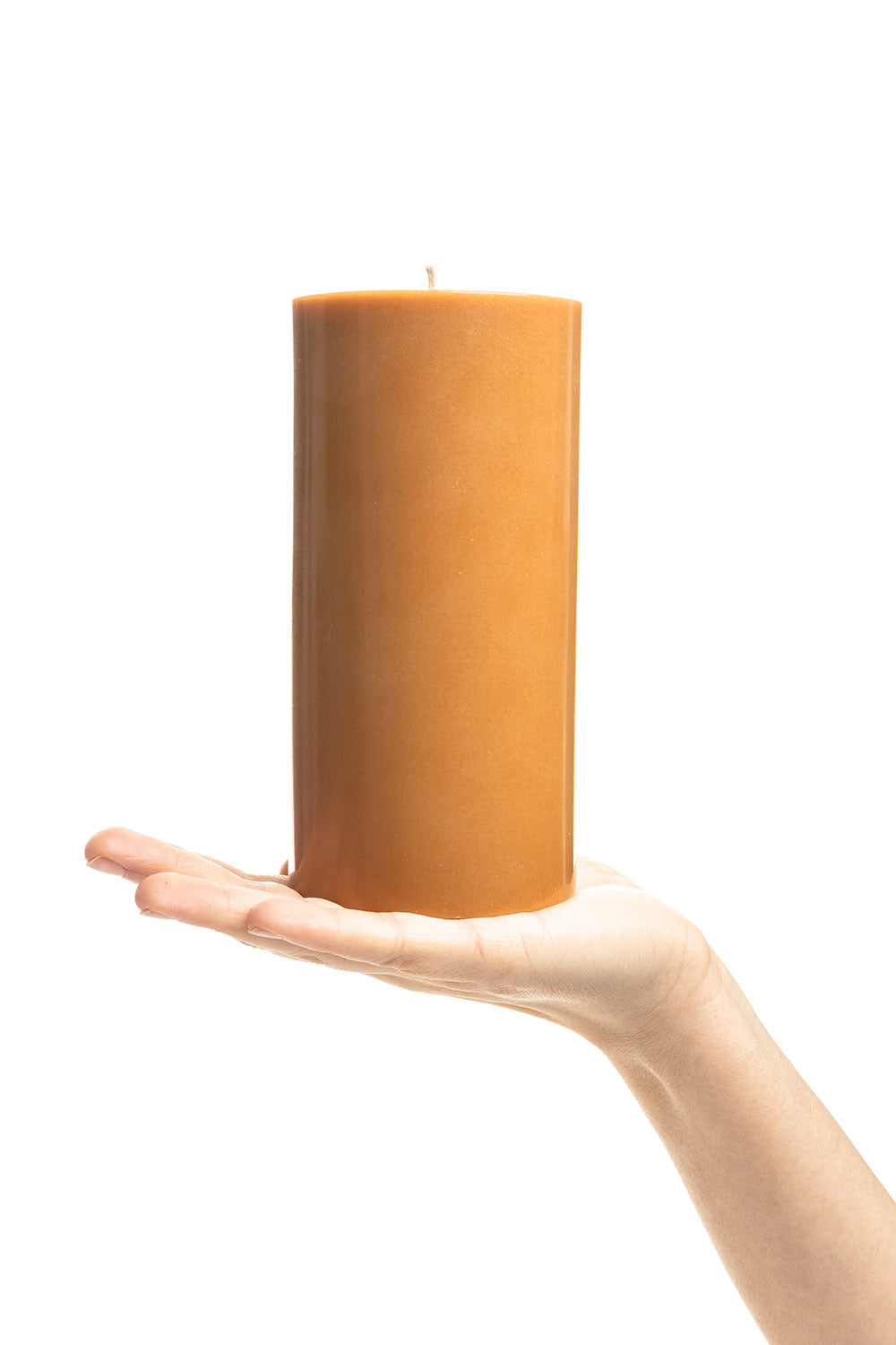 Handgearbeitete Stumpenkerze GLUMI orange, Ø 7,5 x 15 cm