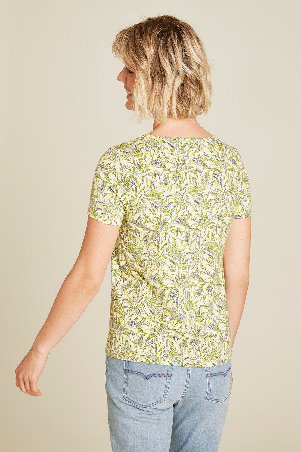 Jersey shirt with V-neck