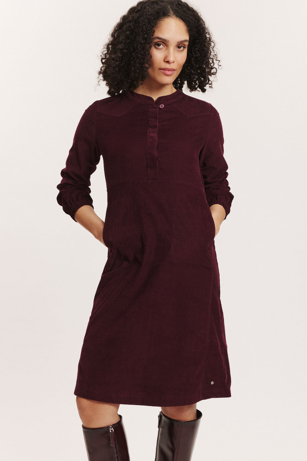 Image Cordkleid Jelskee aus Biobaumwolle_1