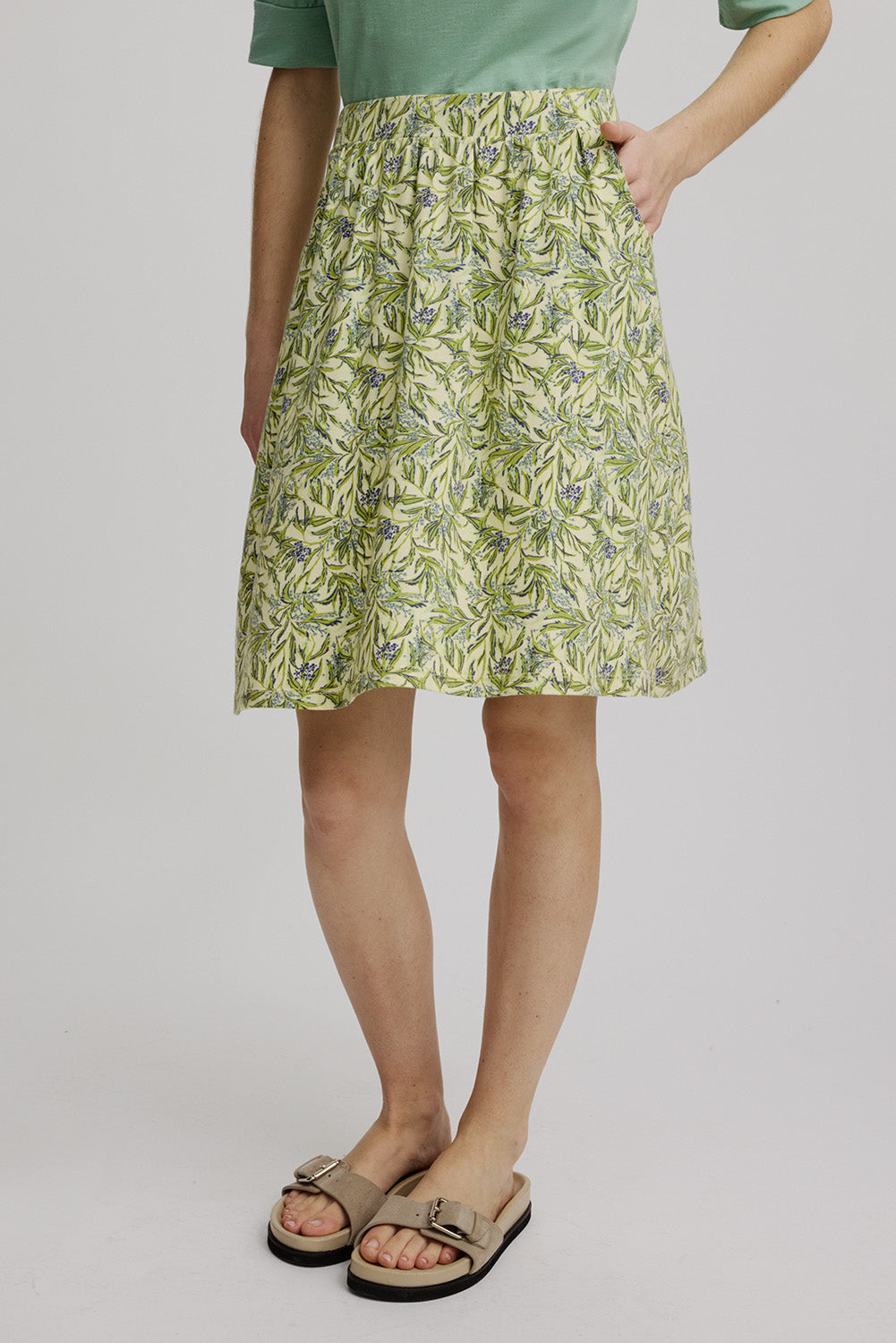Jersey skirt with pockets