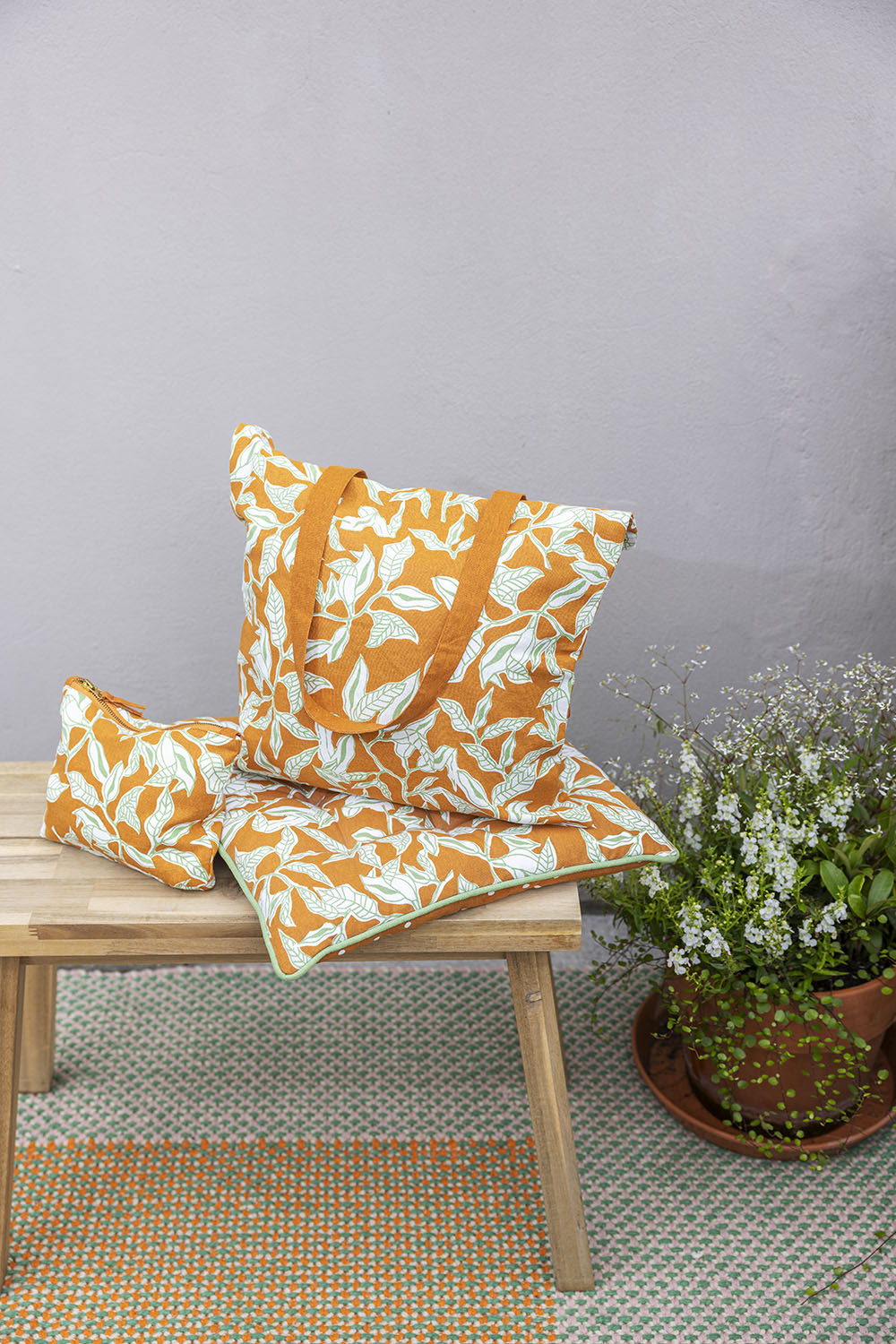 Seat Cushion LEAFY FOREST