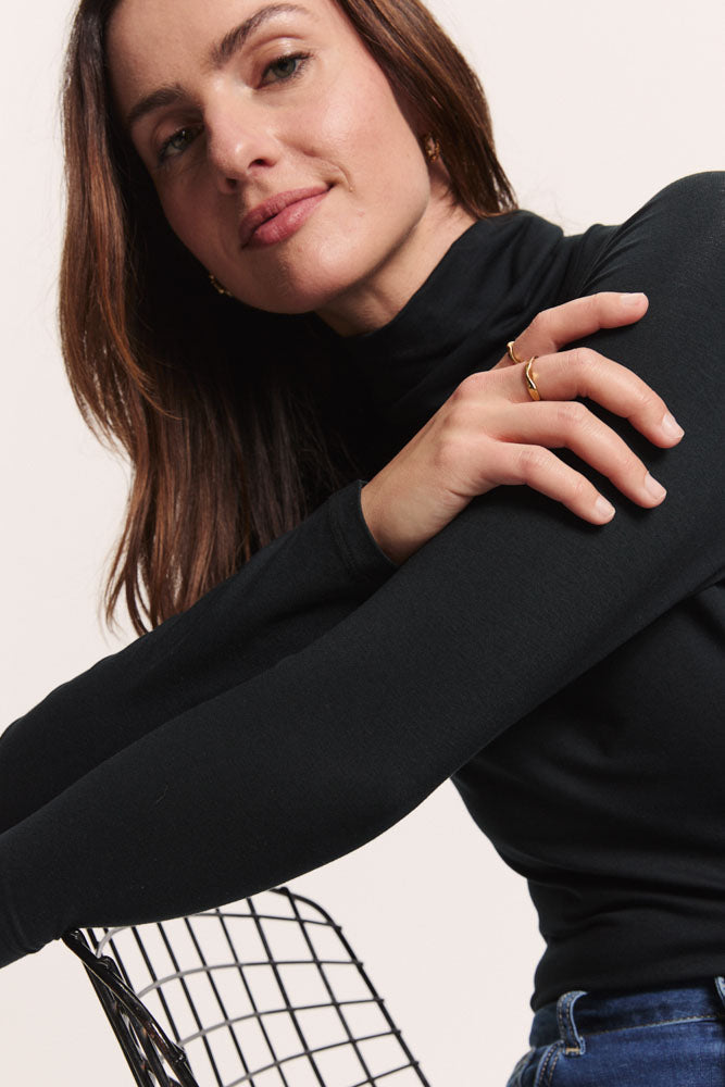 Feminine EcoVero™ shirt