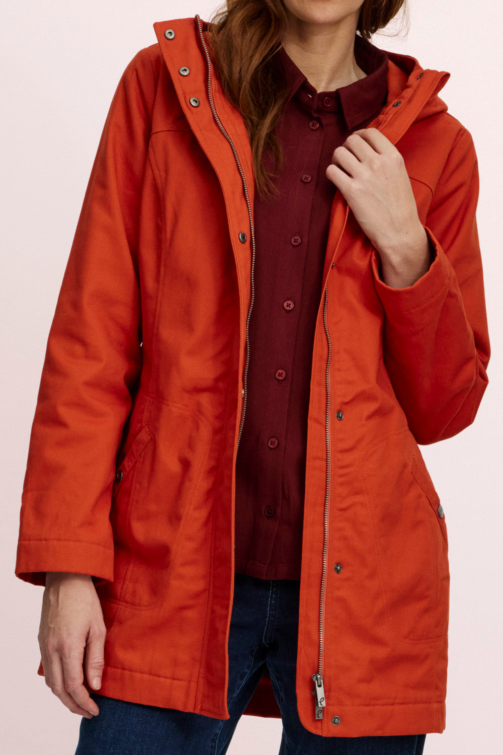 Fitted jacket made from organic cotton