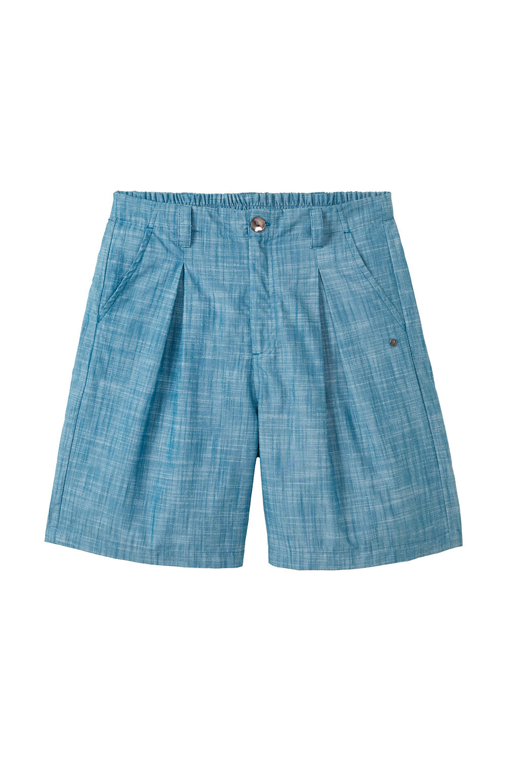 Shorts in Leinenoptik
