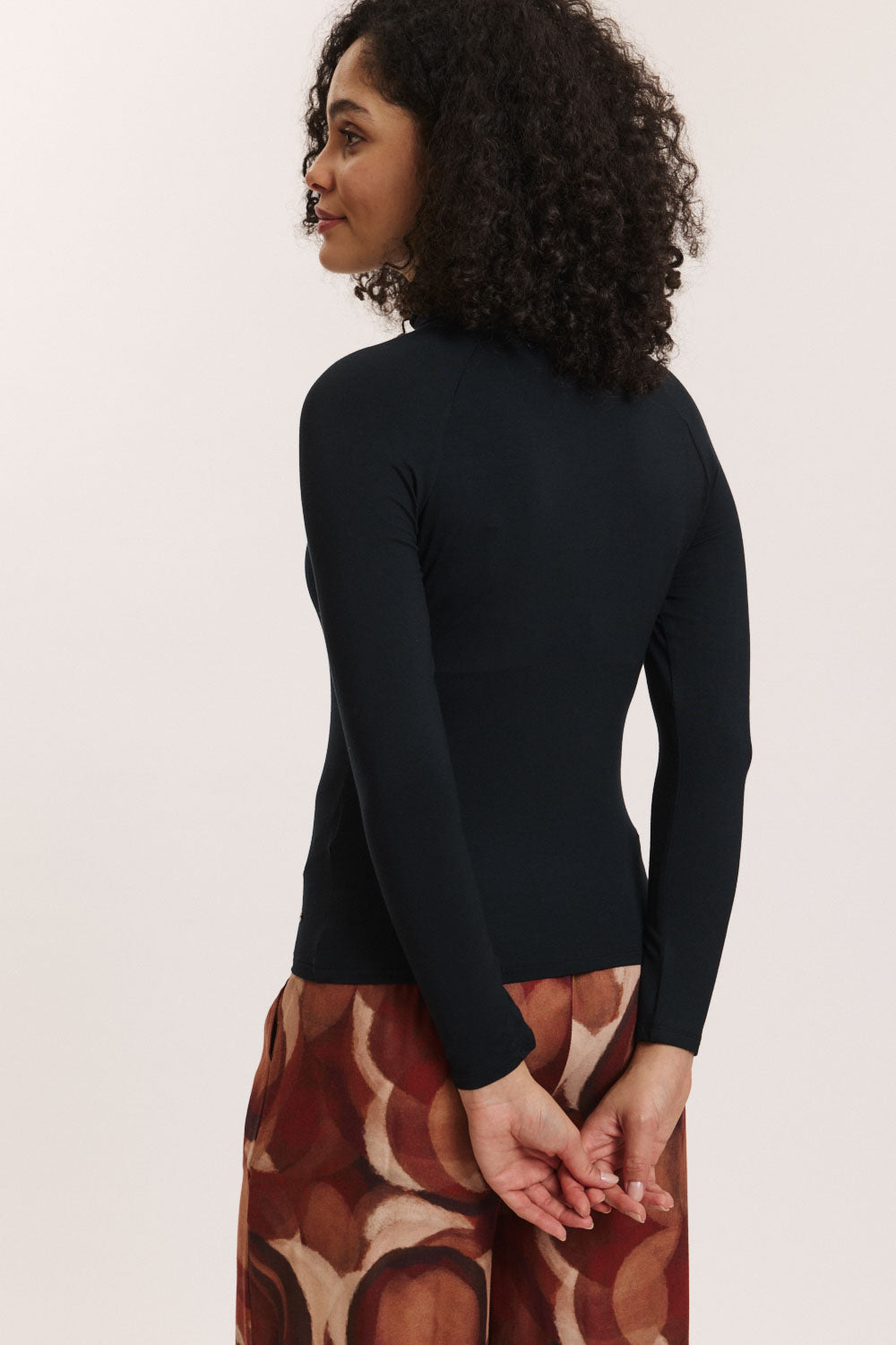 Image Jersey-Shirt Chiaraa aus EcoVero™-Viskose_3
