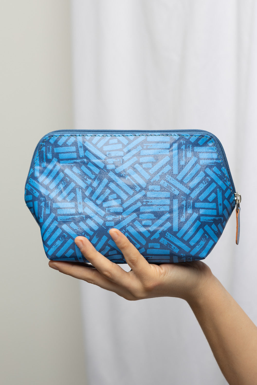 Cosmetic bag TUBE