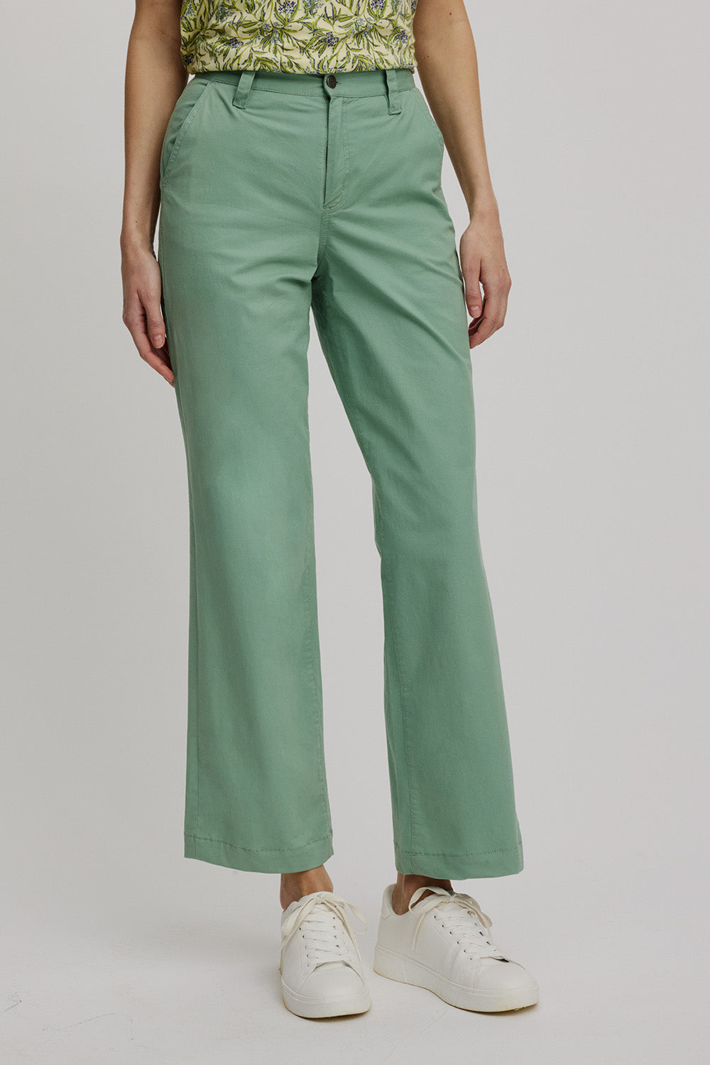 Twill-Hose ausgestellt