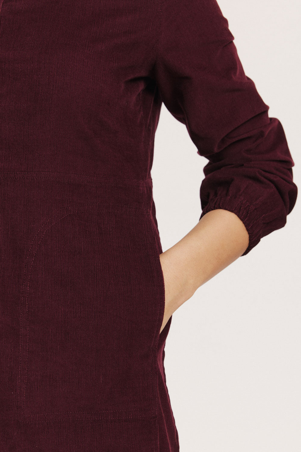 Image Cordkleid Jelskee aus Biobaumwolle_3