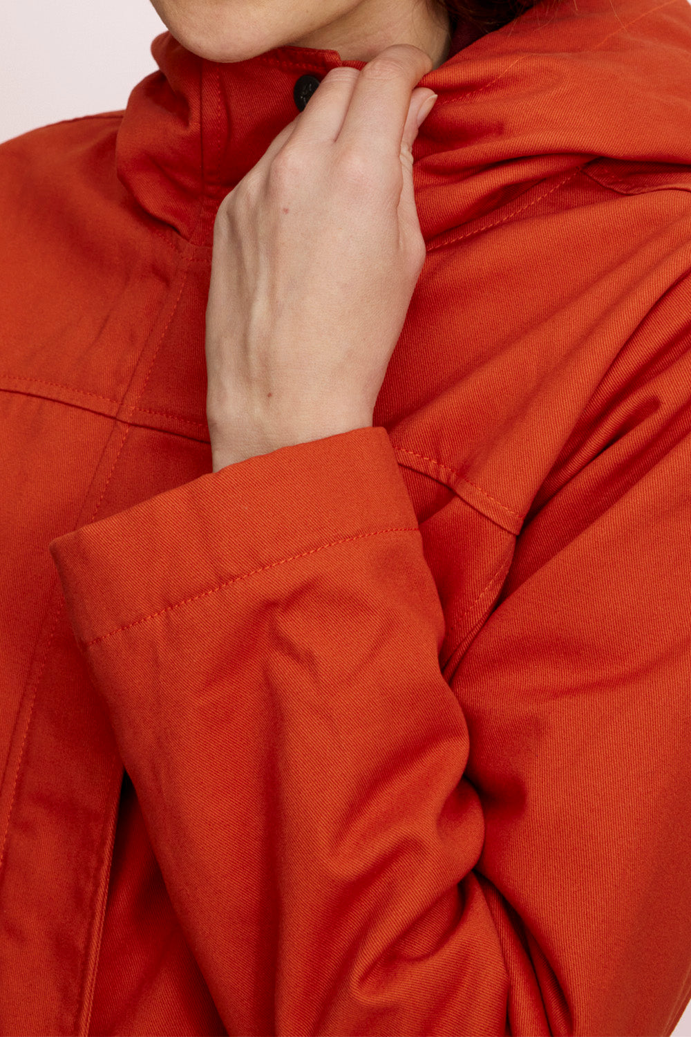 Fitted jacket made from organic cotton