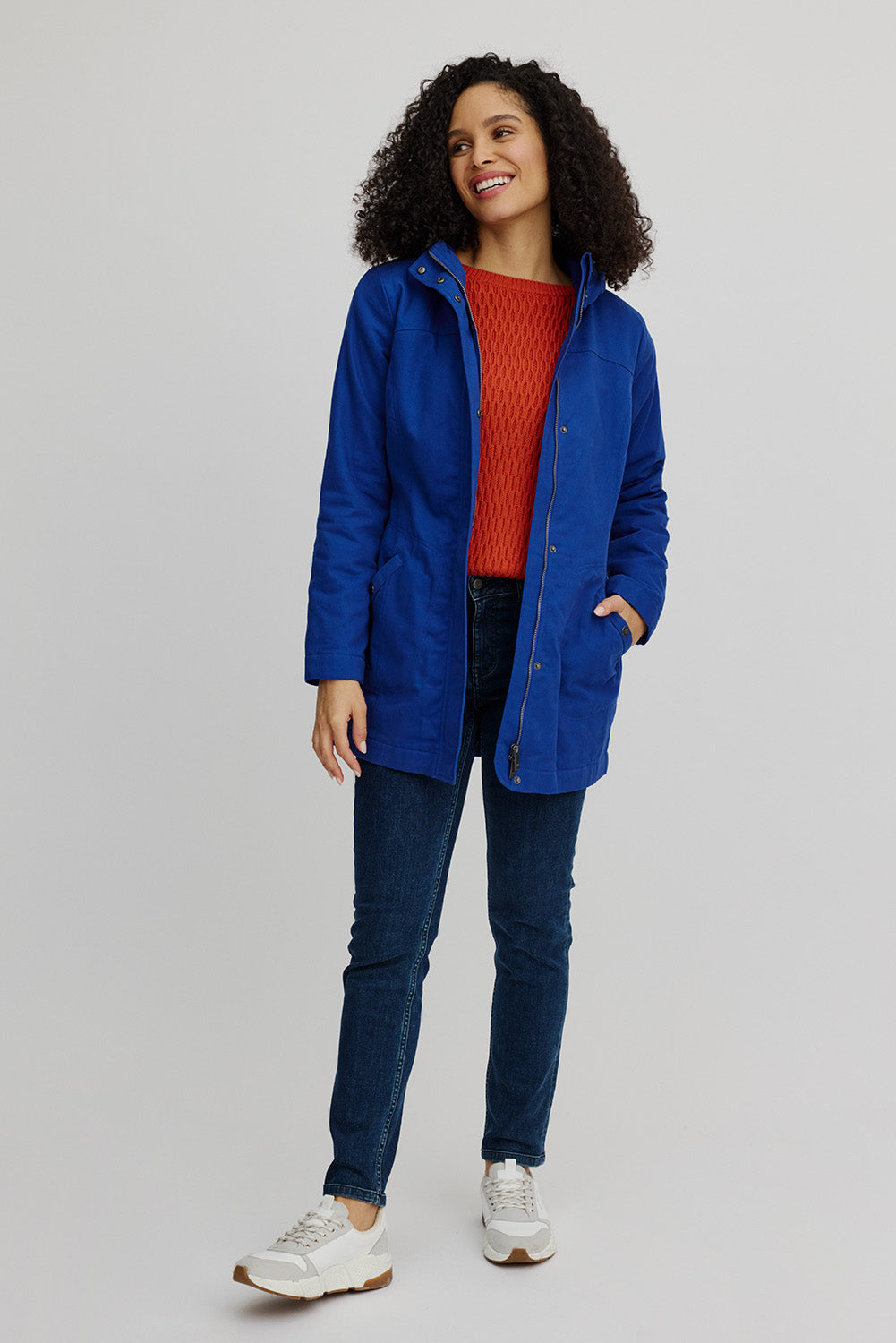 Fitted jacket made from organic cotton