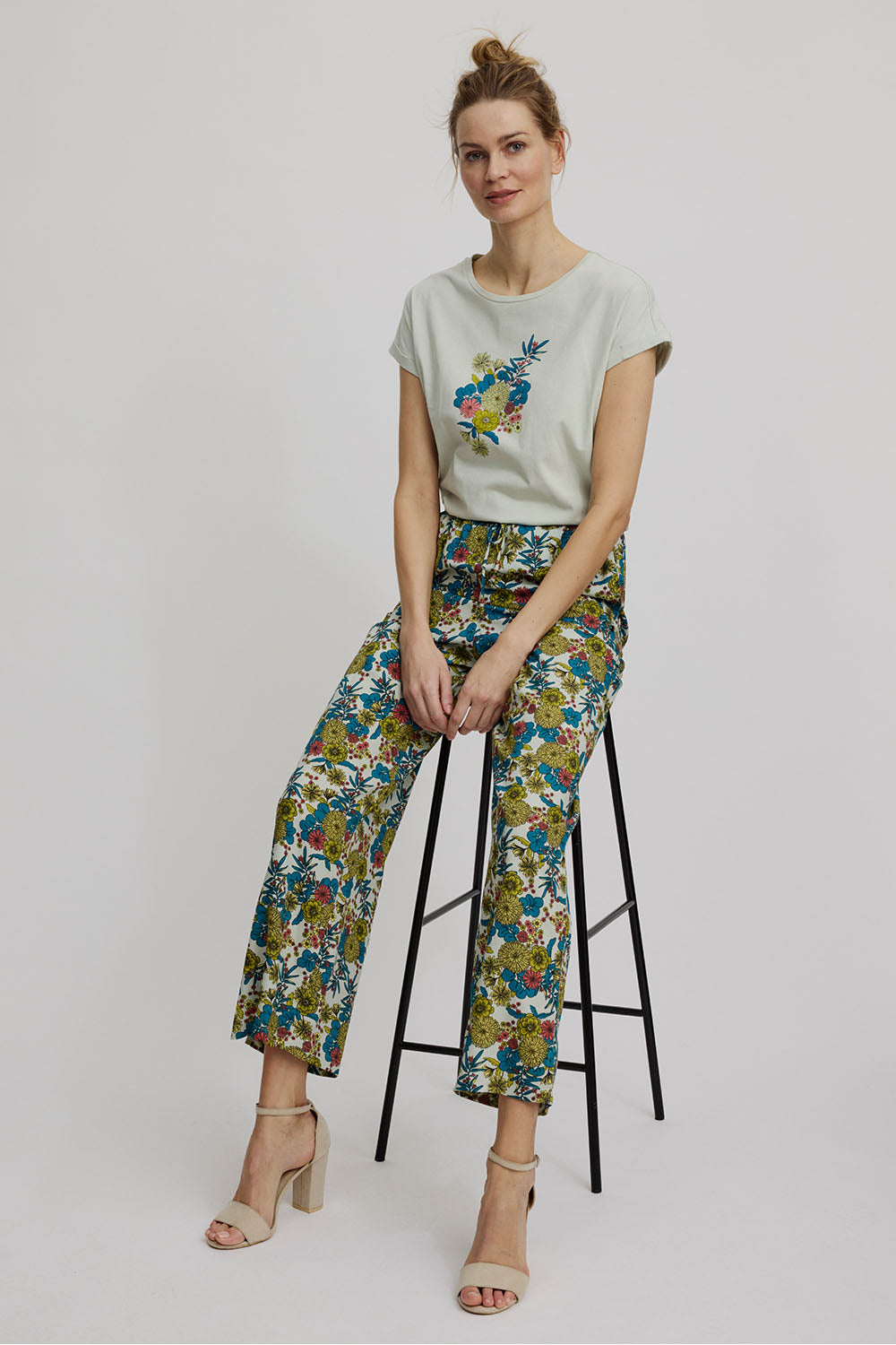 T-shirt with floral print