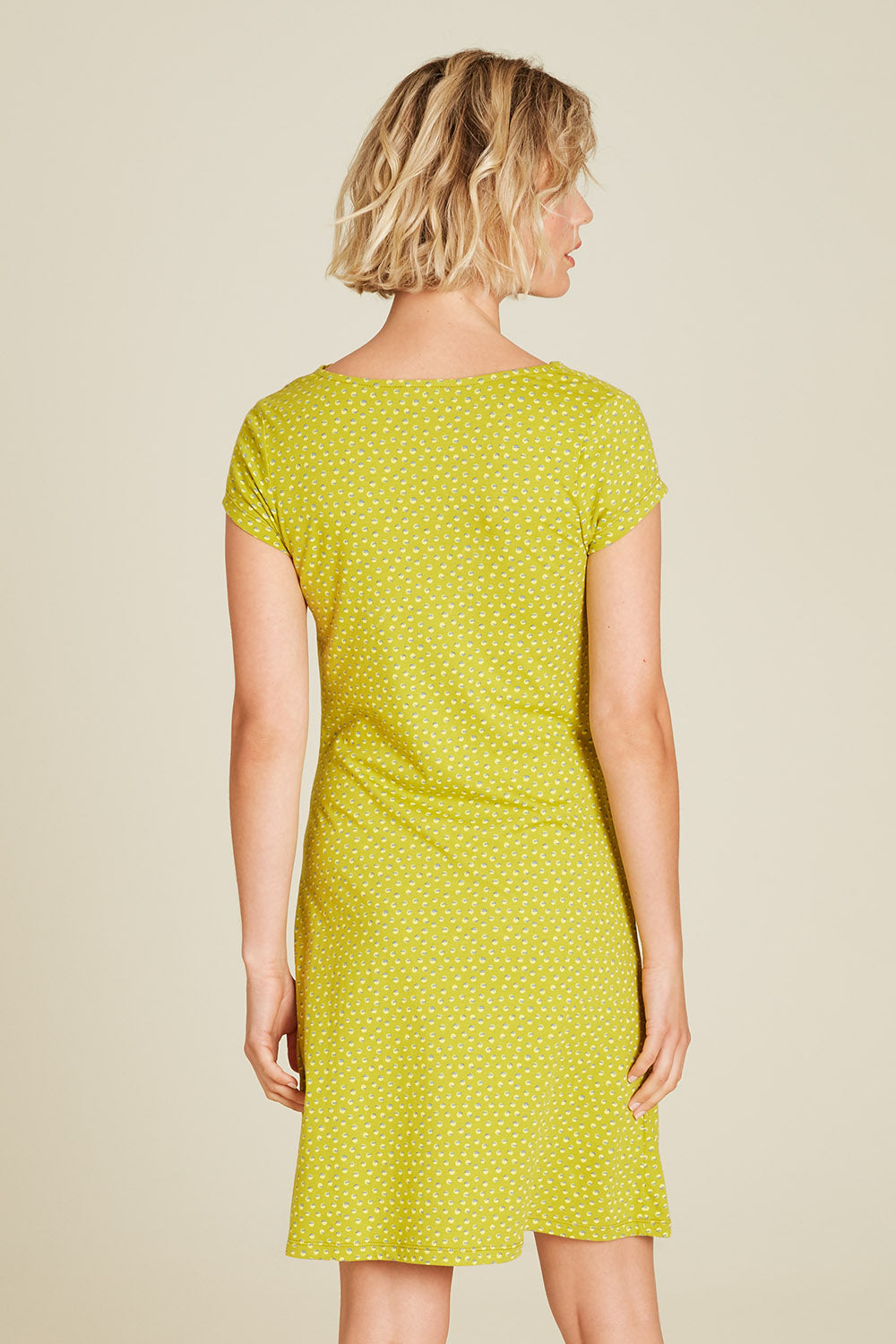 Kleid mit Wasserfall- Ausschnitt