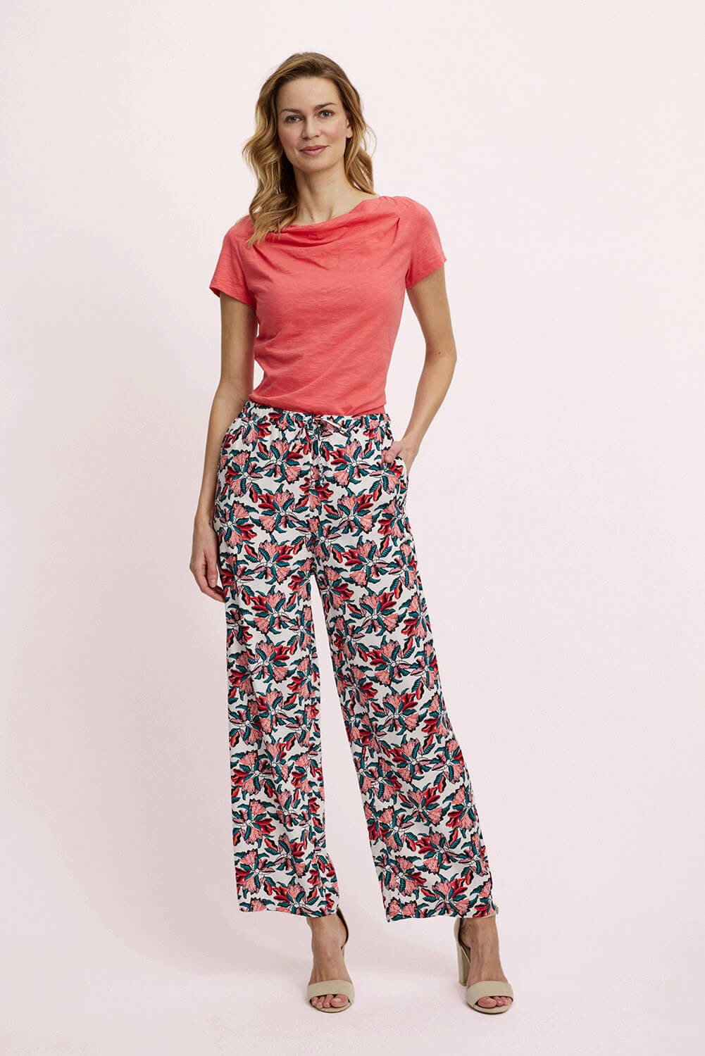 Lockere EcoVero™ Hose bedruckt