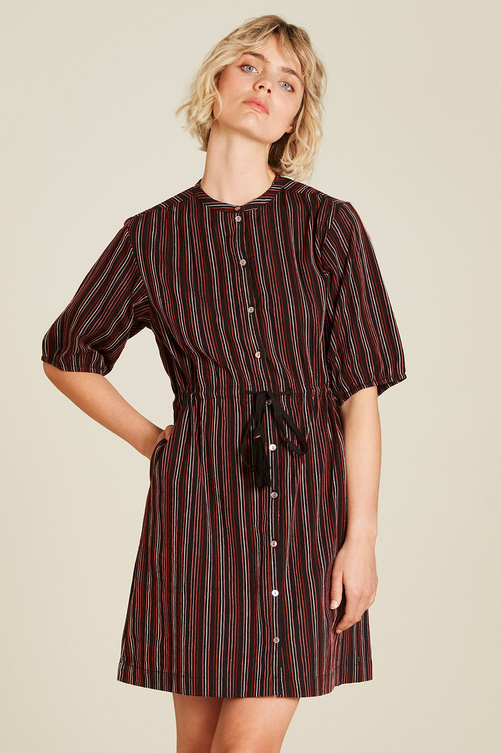 Kleid in Leinenoptik