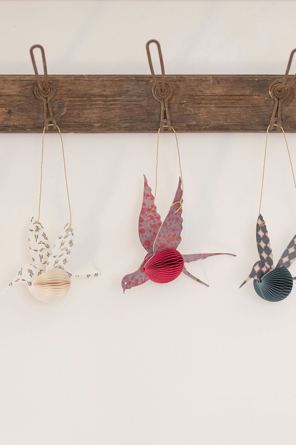 Paper pendant PINK BIRD