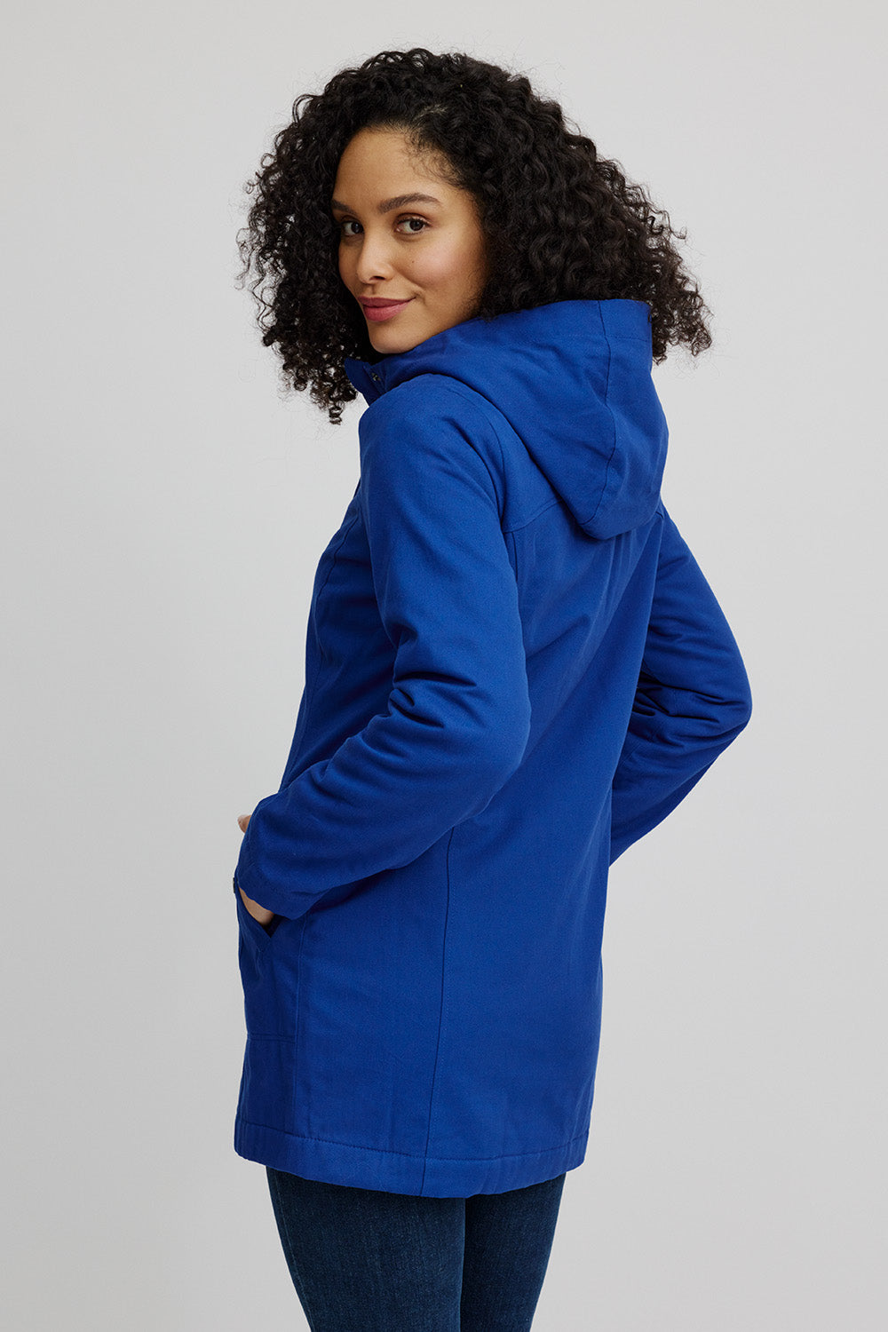 Fitted jacket made from organic cotton