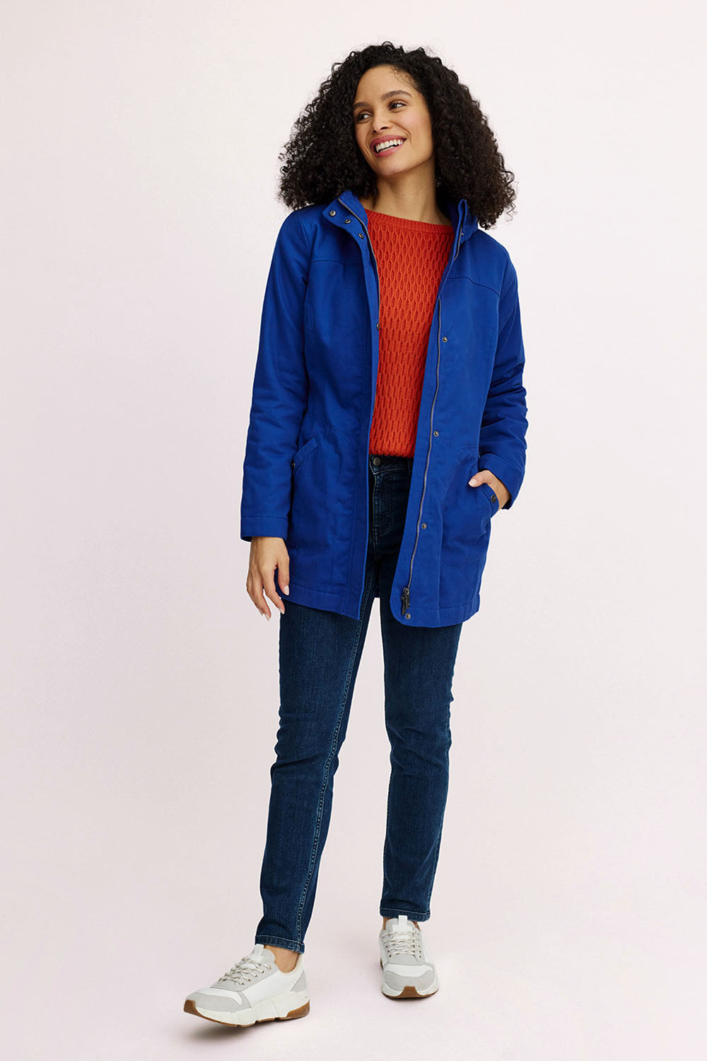 Fitted jacket made from organic cotton