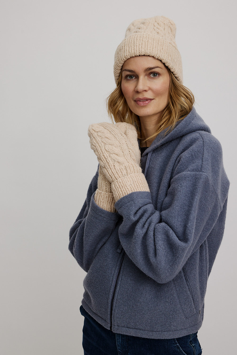 Wool gloves