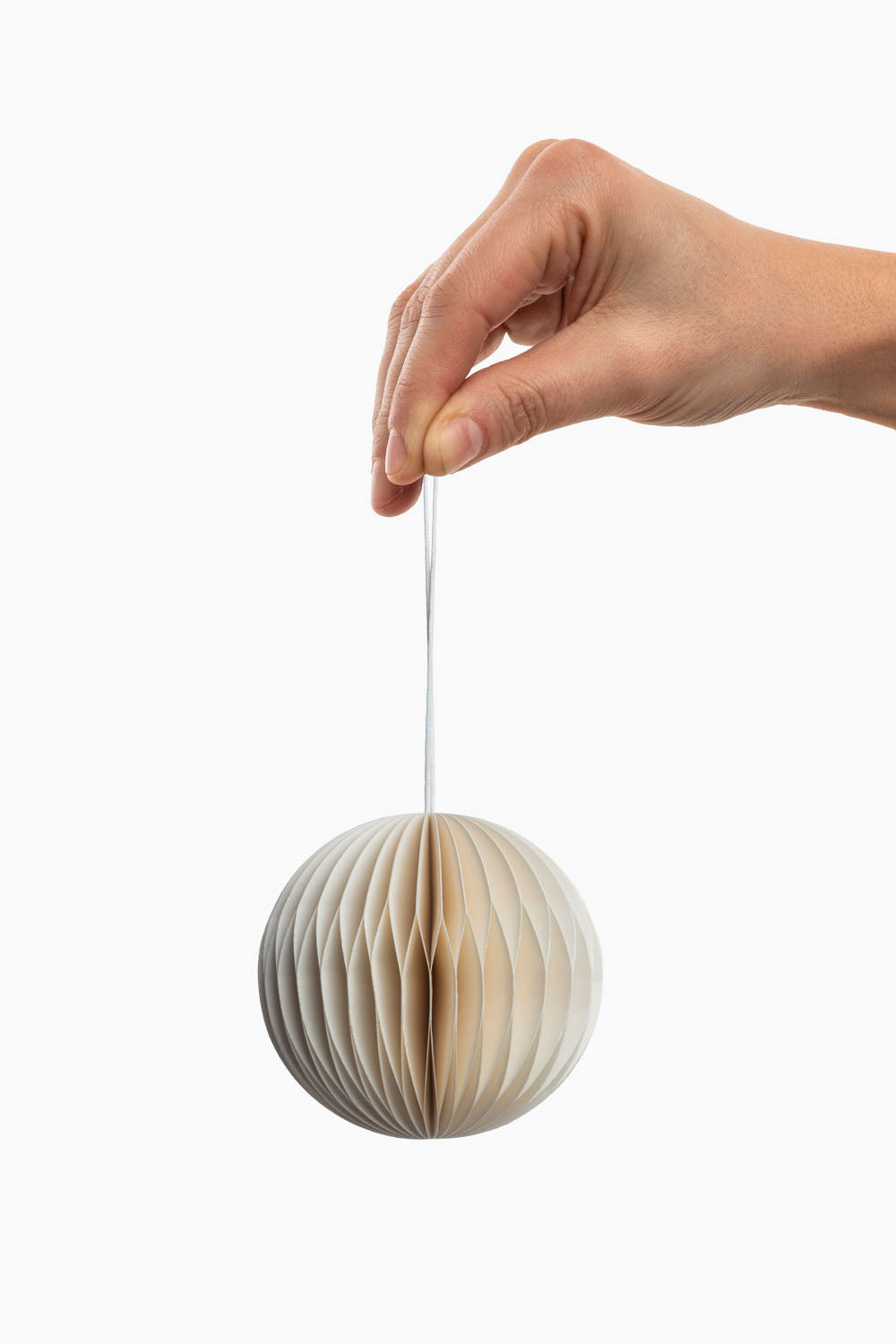 Papieranhänger WHITE BALL