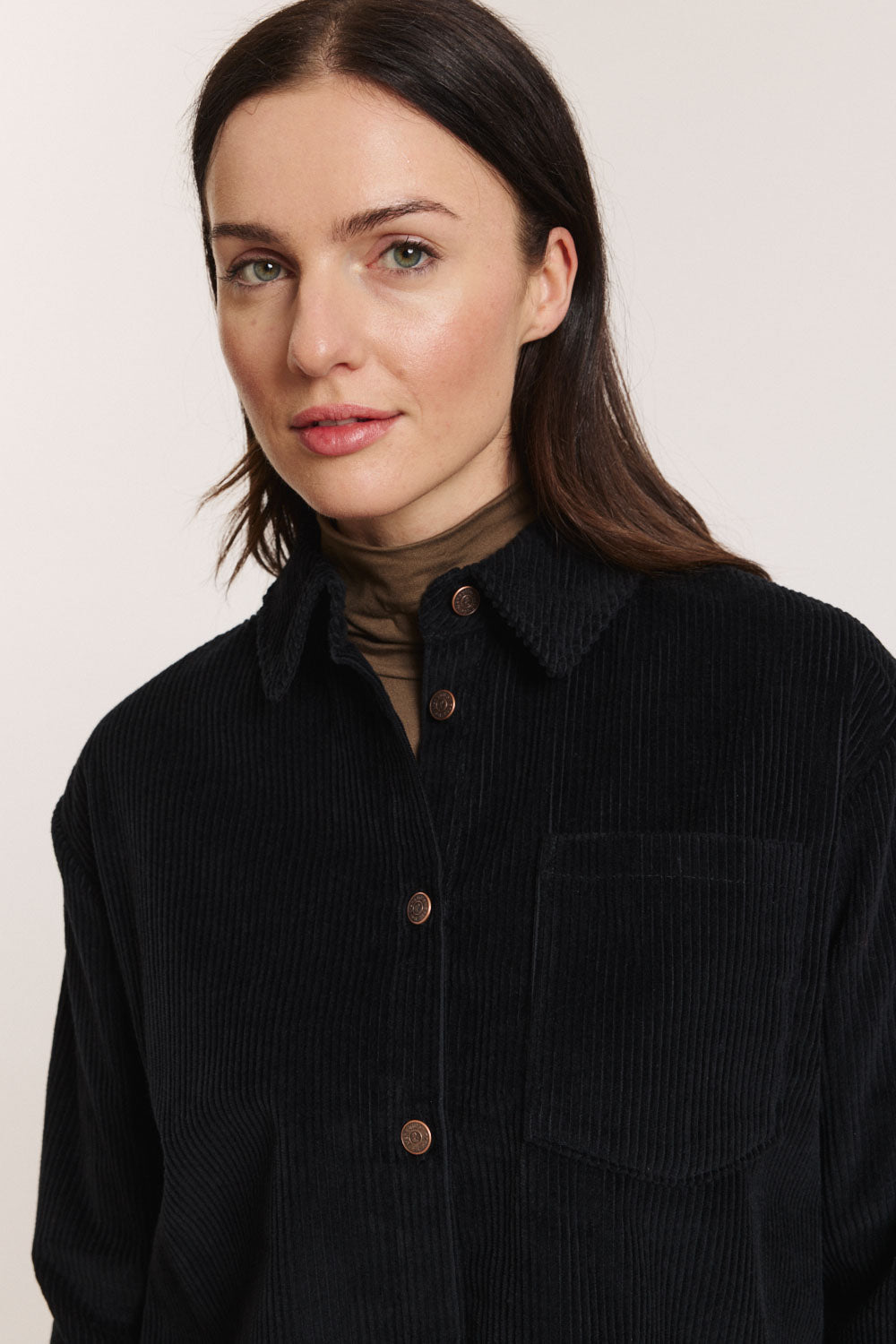 Image Bluse Alvaa aus Biobaumwolle_3