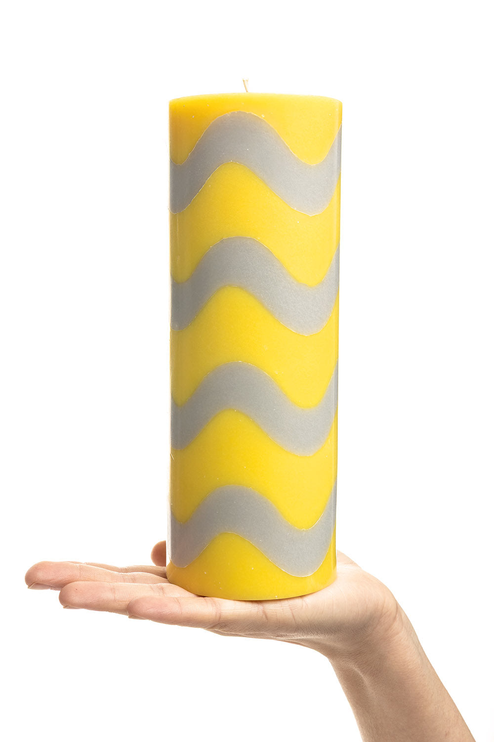 Handgearbeitete Stumpenkerze GLUMI WAVE, Ø 7,5 x 20 cm