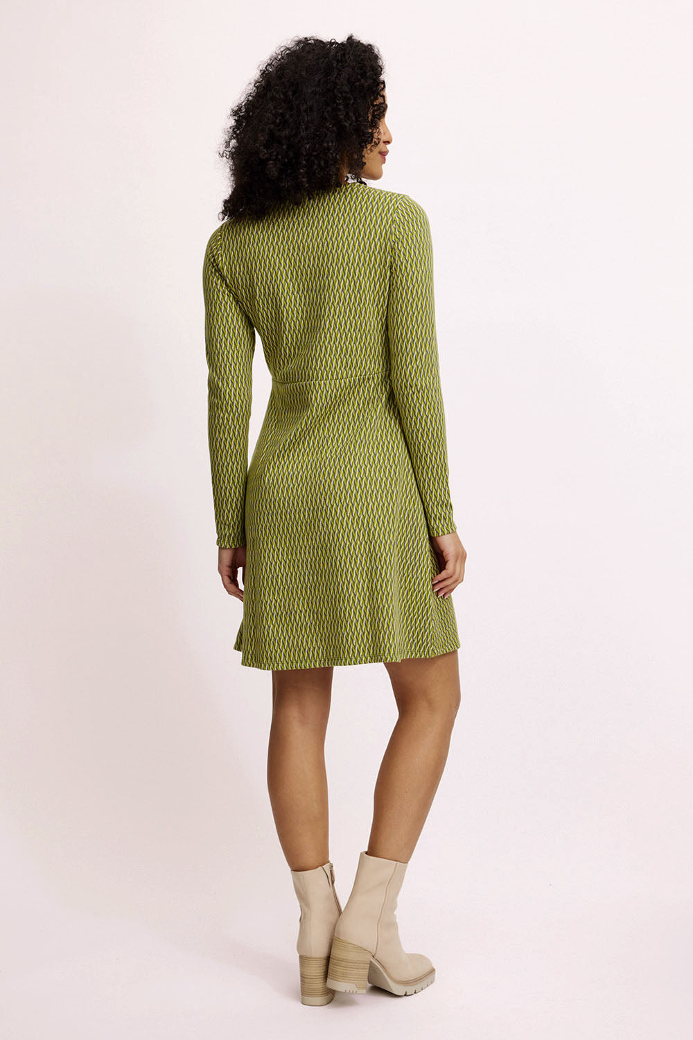 Knitted swing dress with a retro look