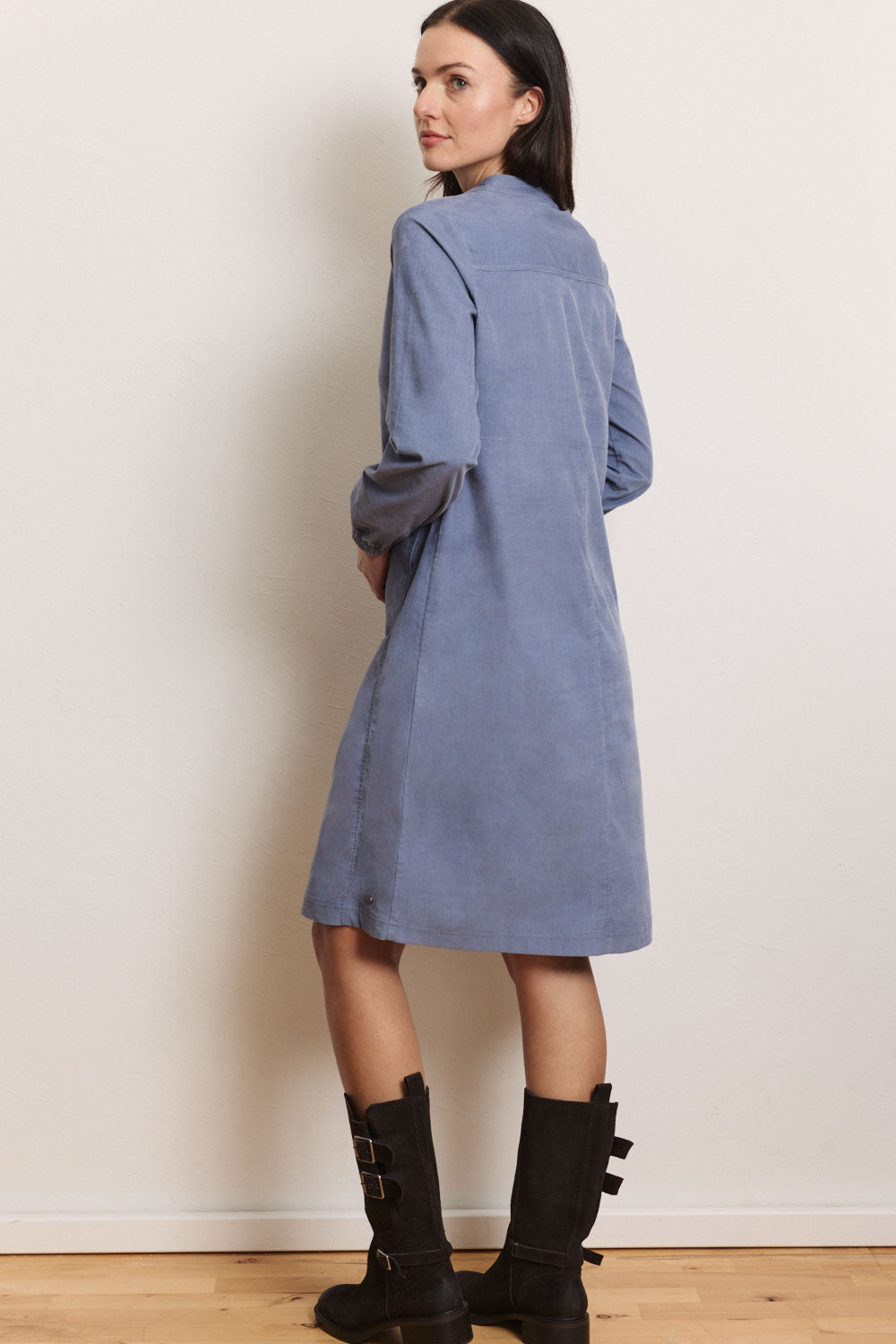Image Cordkleid Jelskee aus Biobaumwolle_3