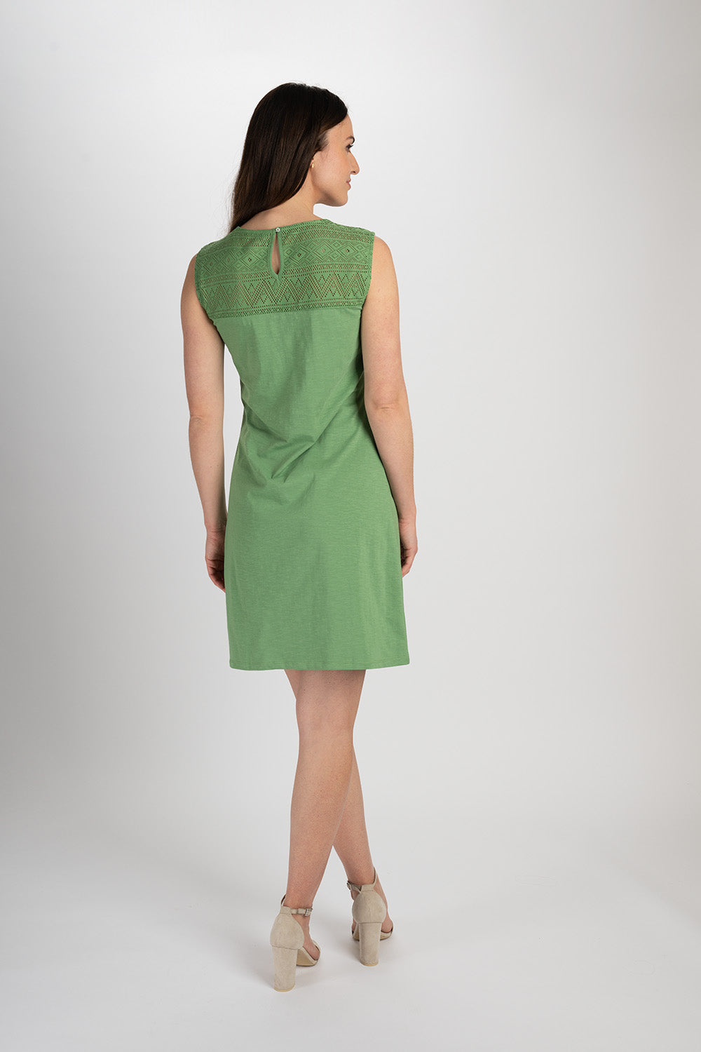 Jersey- Kleid mit Spitzendetails