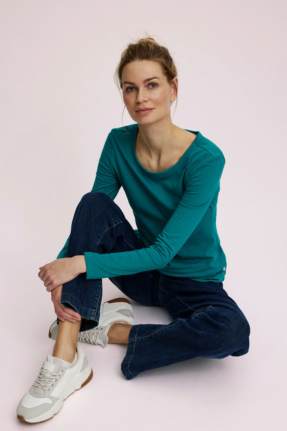 Loose basic shirt