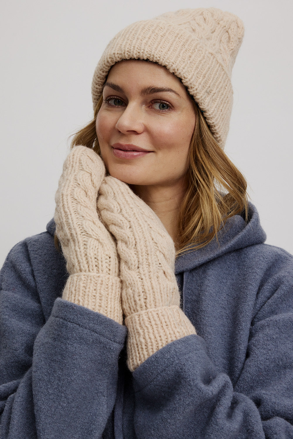 Wool gloves