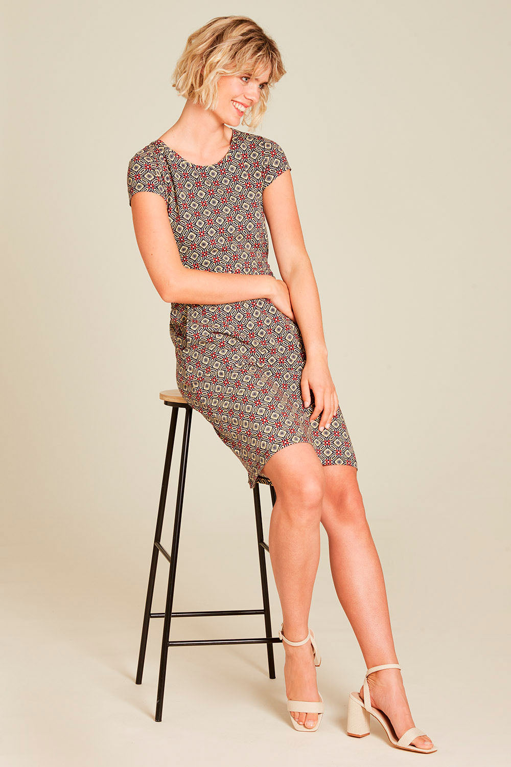 Tailliertes Kleid aus Jersey