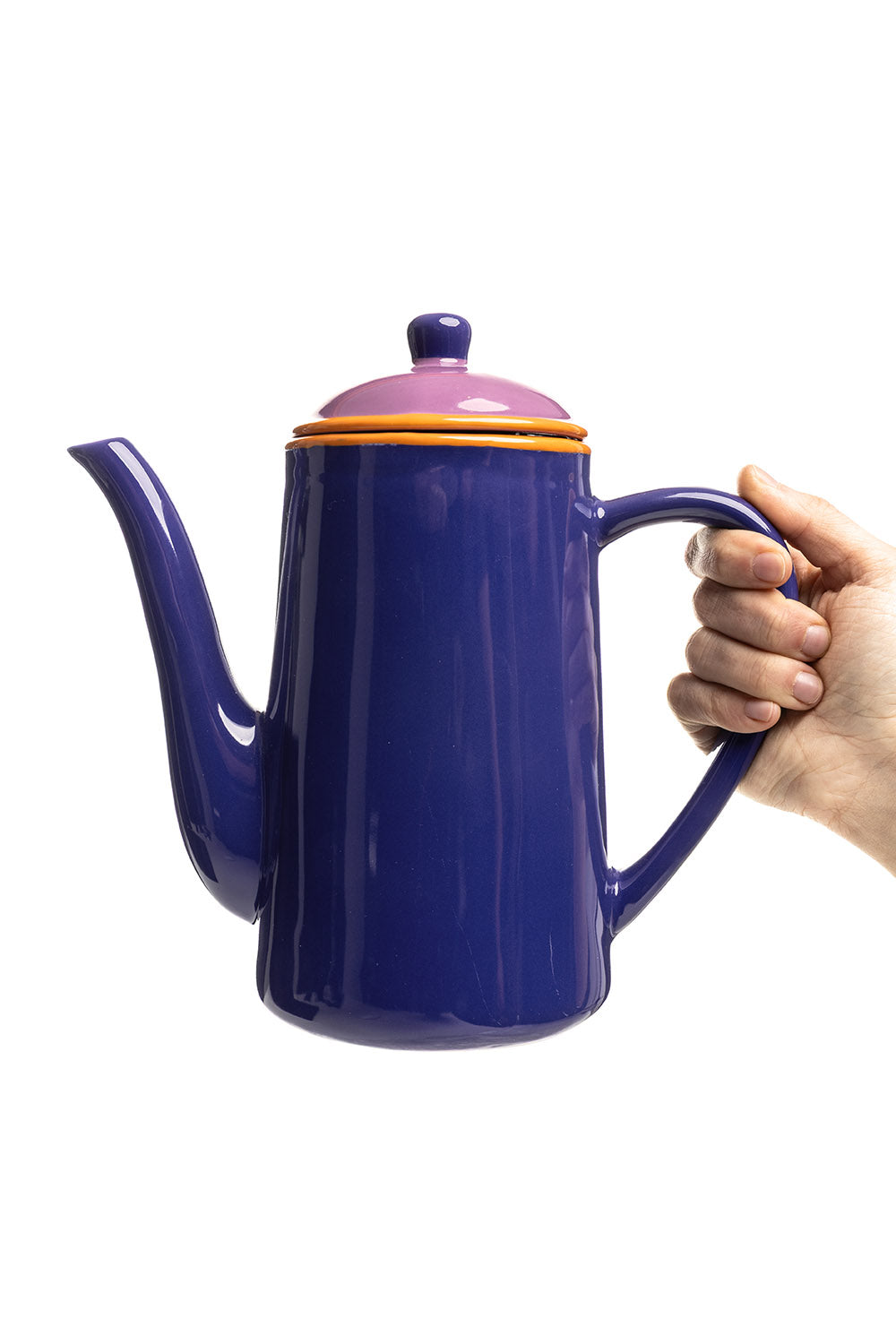 Teekanne COLOURI Blau im Einsatz
