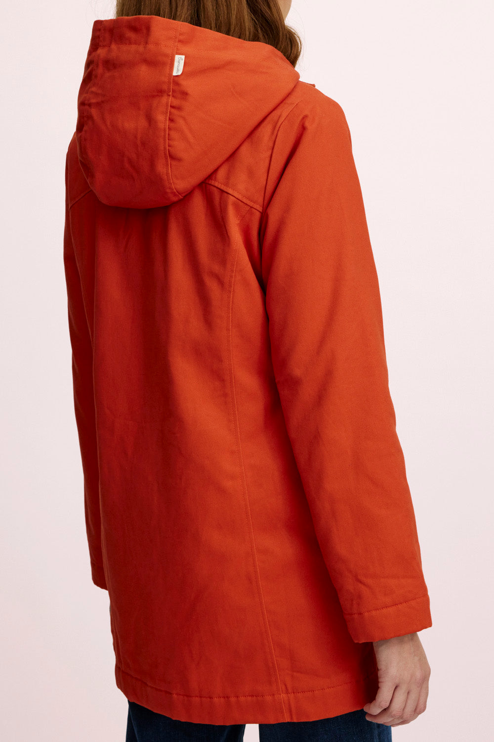 Fitted jacket made from organic cotton