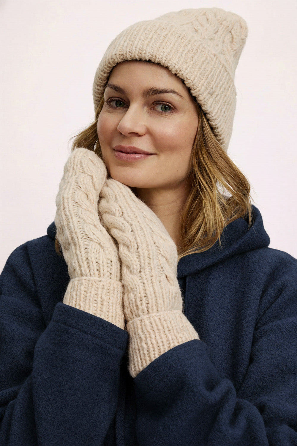 Wool gloves