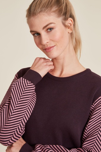 Kurzer Strickpullover